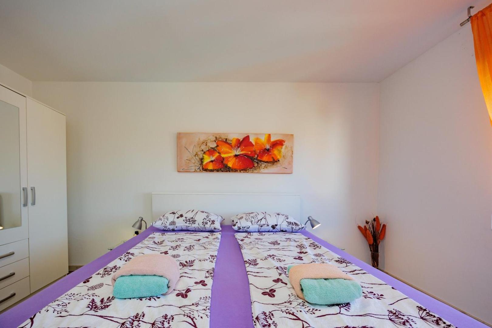Crowonder Lucky Holiday House With Pool And Patio 30 Meters From The Beach Zadar Exterior photo