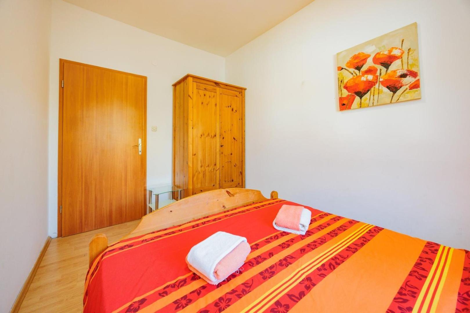 Crowonder Lucky Holiday House With Pool And Patio 30 Meters From The Beach Zadar Exterior photo