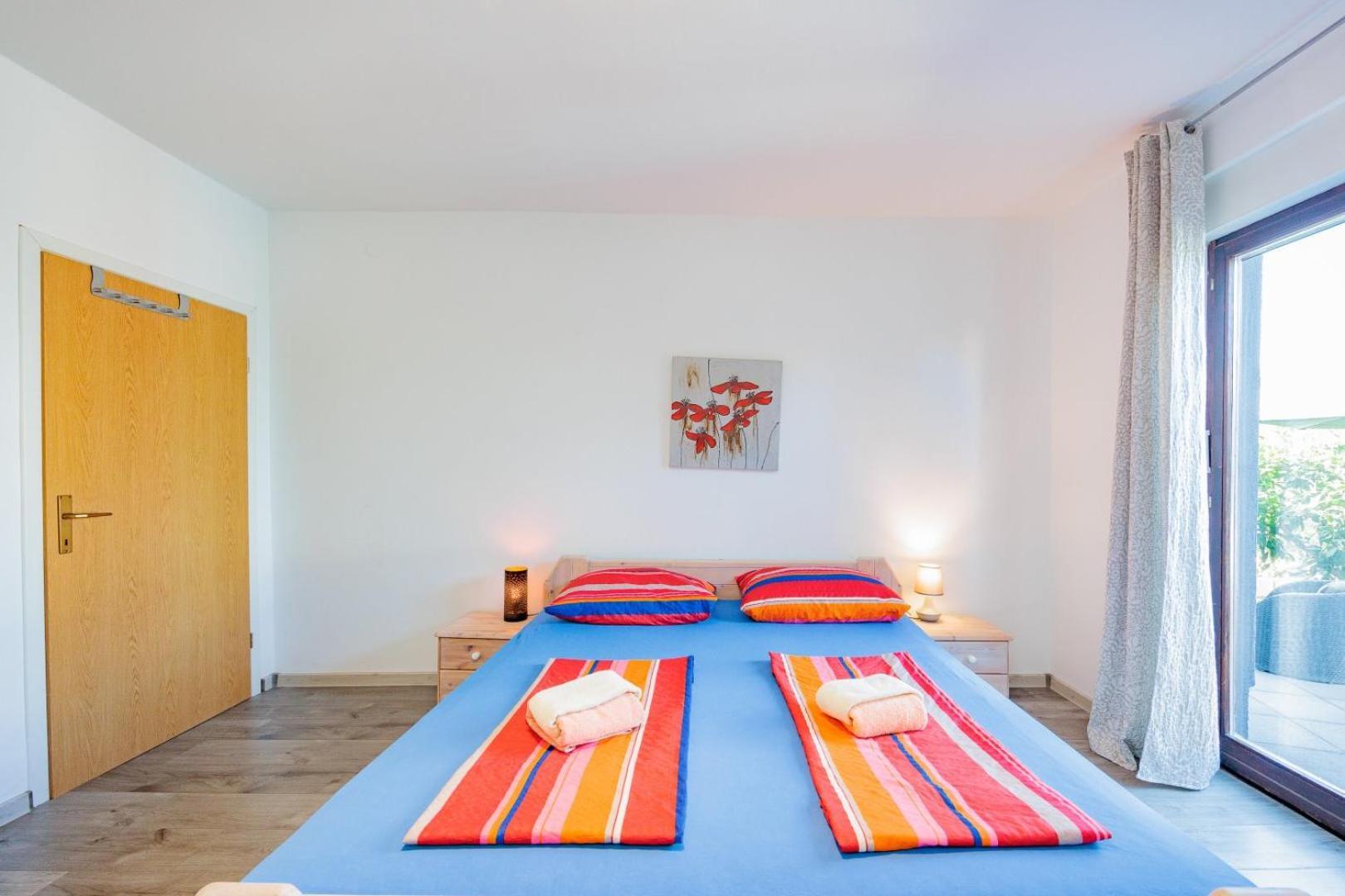 Crowonder Lucky Holiday House With Pool And Patio 30 Meters From The Beach Zadar Exterior photo